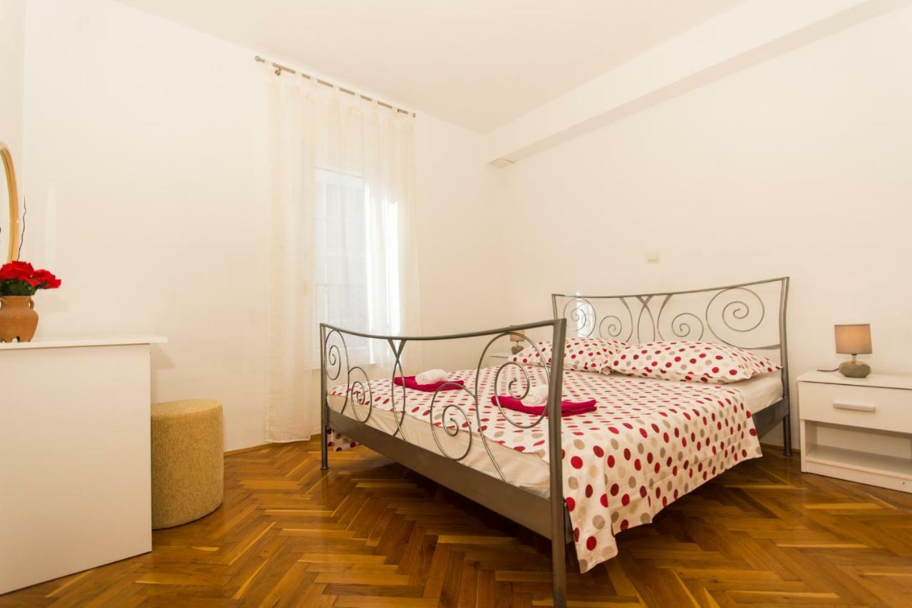 Ferienwohnung Apartman Ruza Trogir Exterior foto