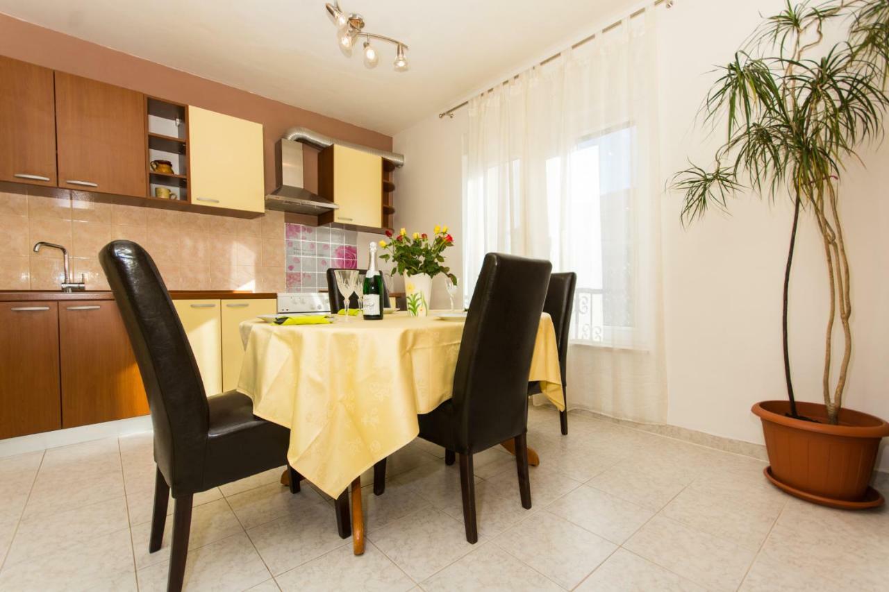 Ferienwohnung Apartman Ruza Trogir Exterior foto